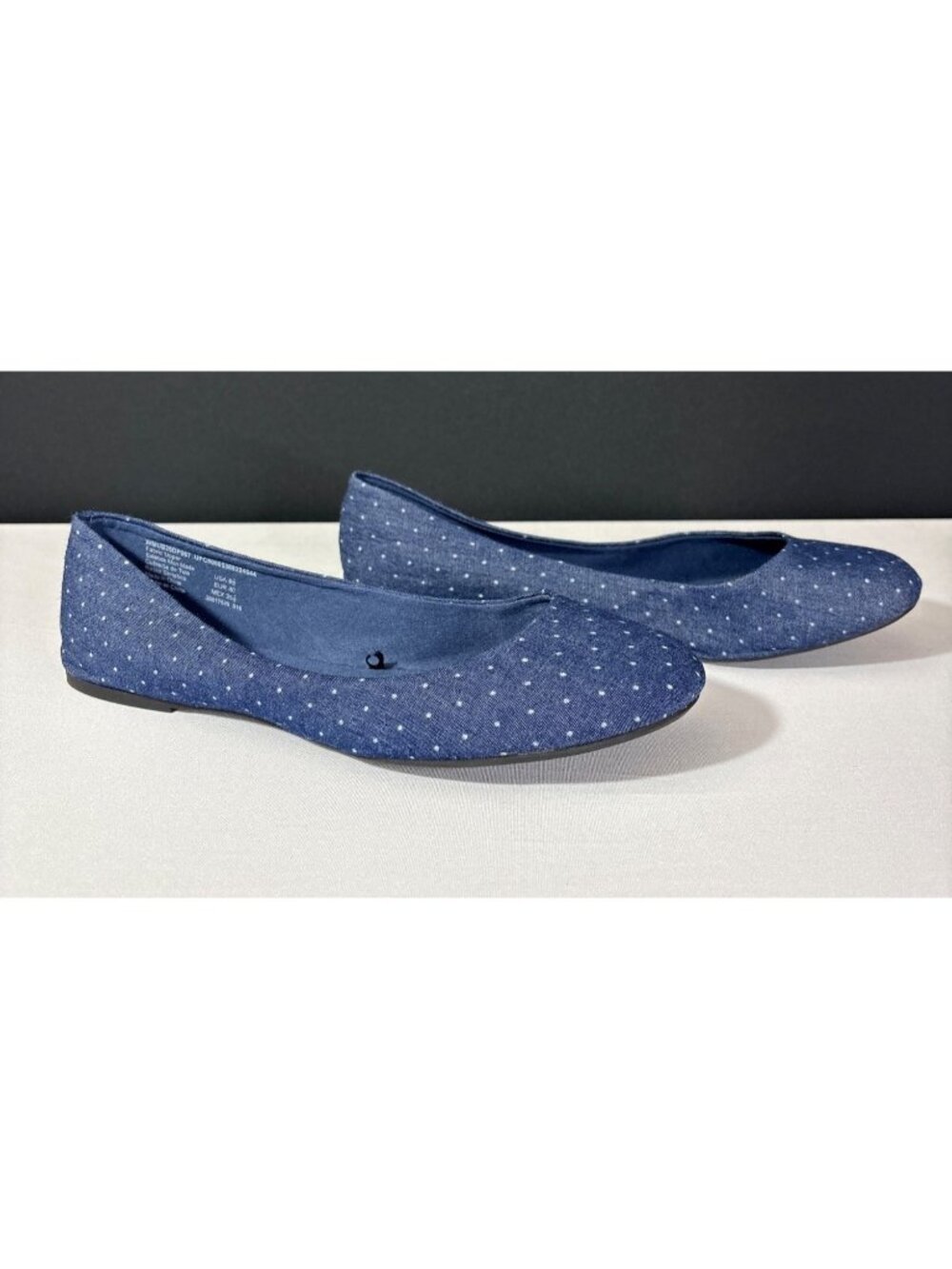 Blue Polka Dot Womens Flat Shoes Size 8.5 Slip-On Casual Ballerina Ballet Flats